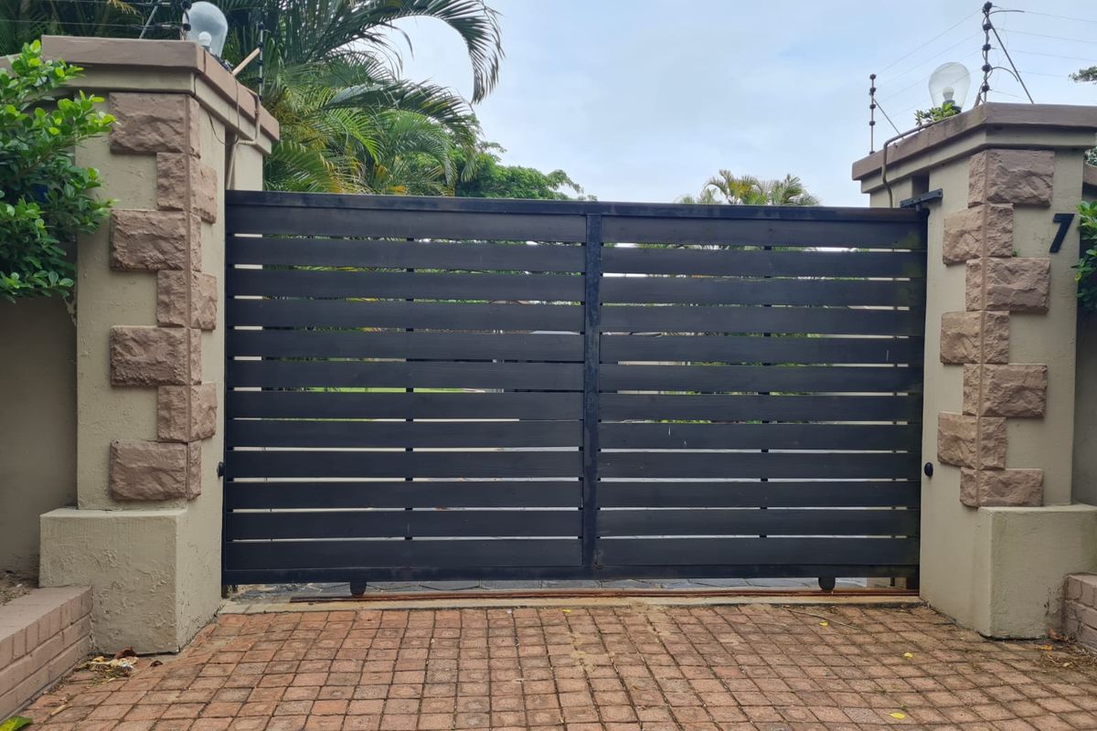 3 Bedroom house with flatlet to rent in Meerensee - Photo 5