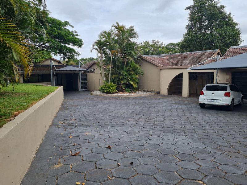 3 Bedroom house with flatlet to rent in Meerensee - Photo 9