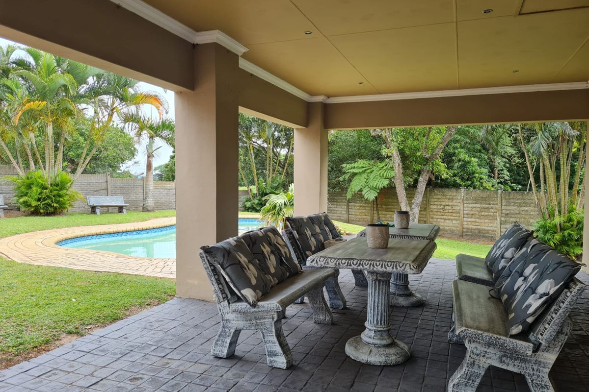 3 Bedroom house with flatlet to rent in Meerensee - Photo 2