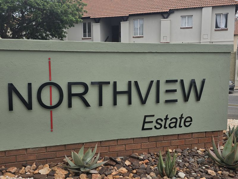 Vacant Land / Plot for Sale in North View Estate - Photo 3