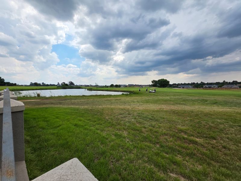 Magnificent Home for Sale in Exclusive Vaalpark Golf Estate! - Photo 2