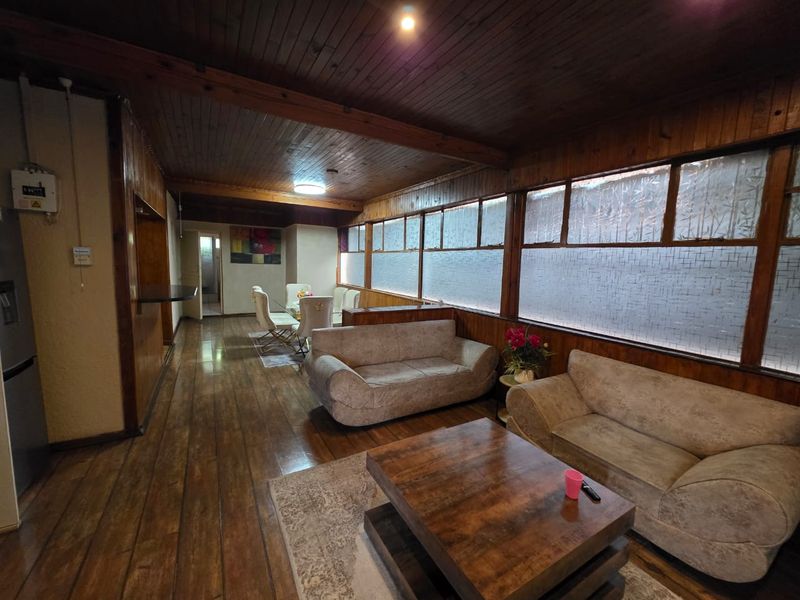 Beautiful Family Home for Sale in Sasolburg! - Photo 8