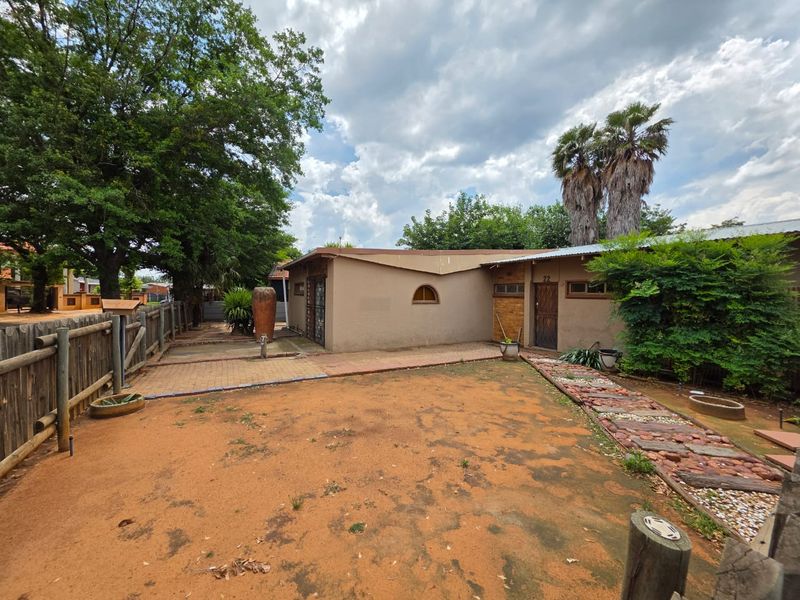 Beautiful Family Home for Sale in Sasolburg! - Photo 3
