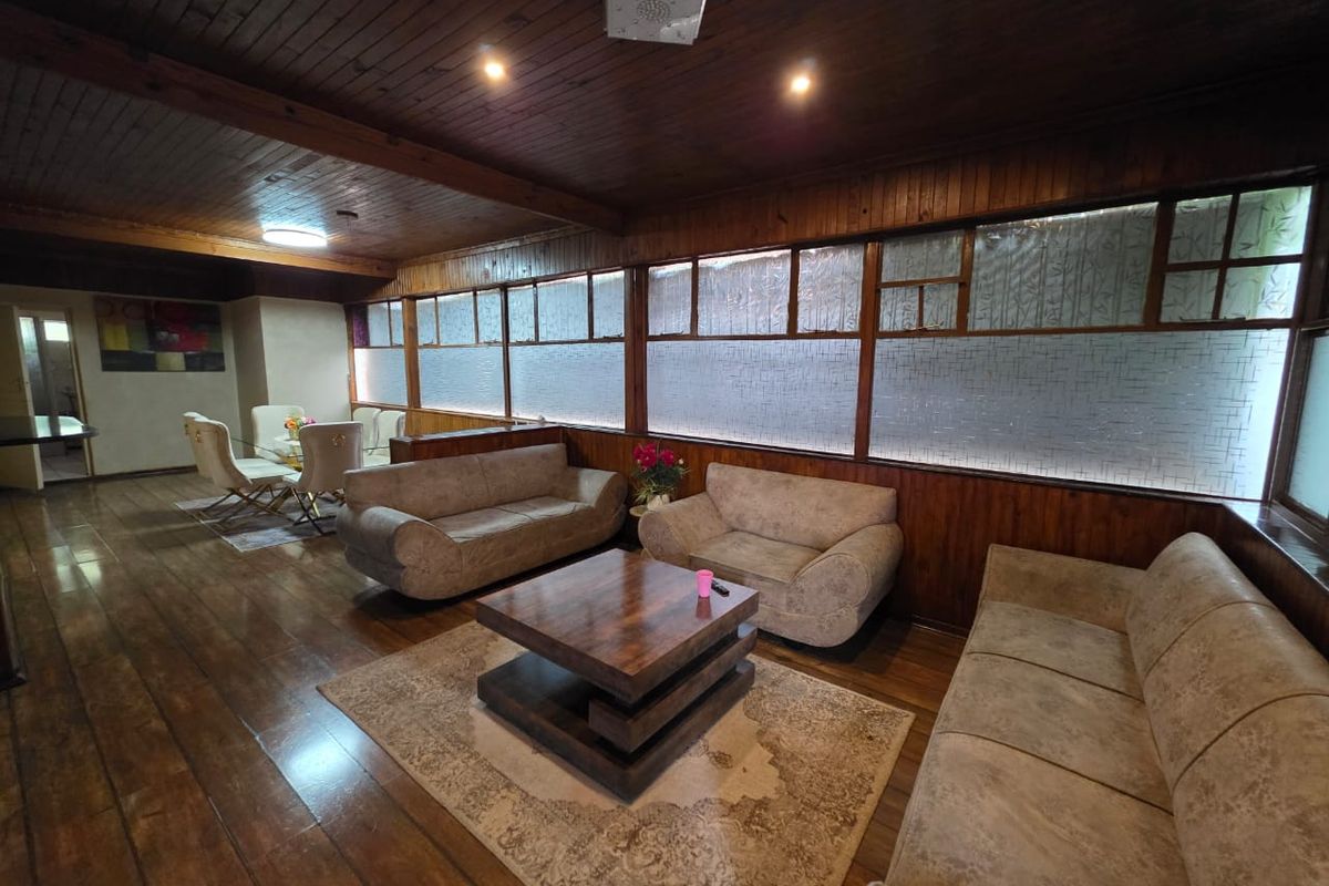 Beautiful Family Home for Sale in Sasolburg! - Photo 5