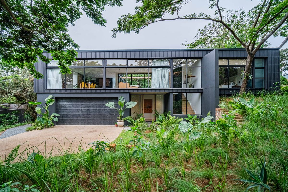 Large Family Home For Sale in Elaleni - Photo 4