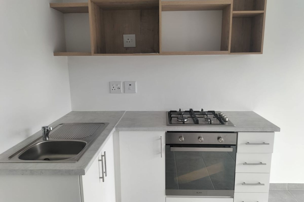 Ground Floor Apartment - Photo 4