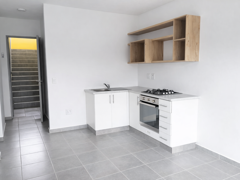 Ground Floor Apartment - Photo 2