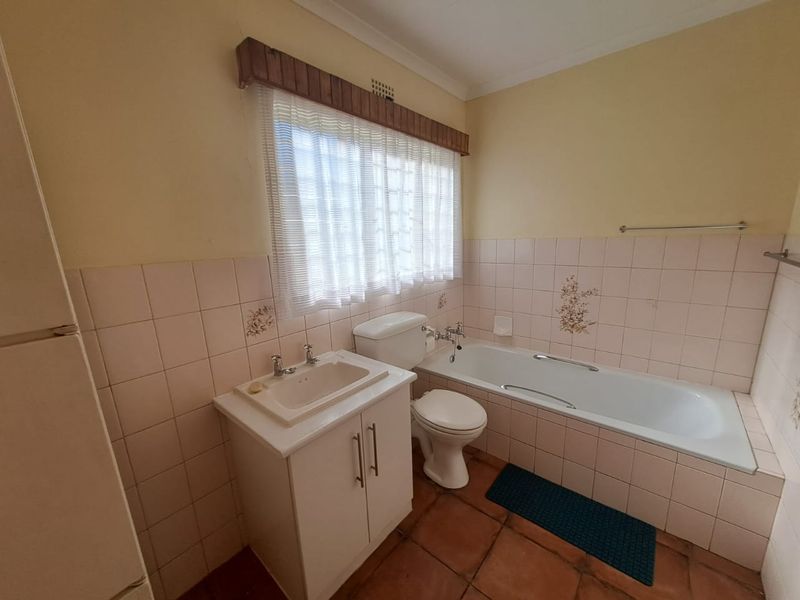 COZY BATCHELLORS FLAT AVAIL IN THREE RIVERS - Photo 7