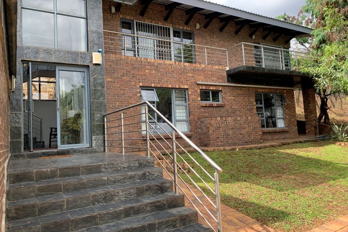 Architectural Masterpiece with Breathtaking Bushveld Views - Photo 4