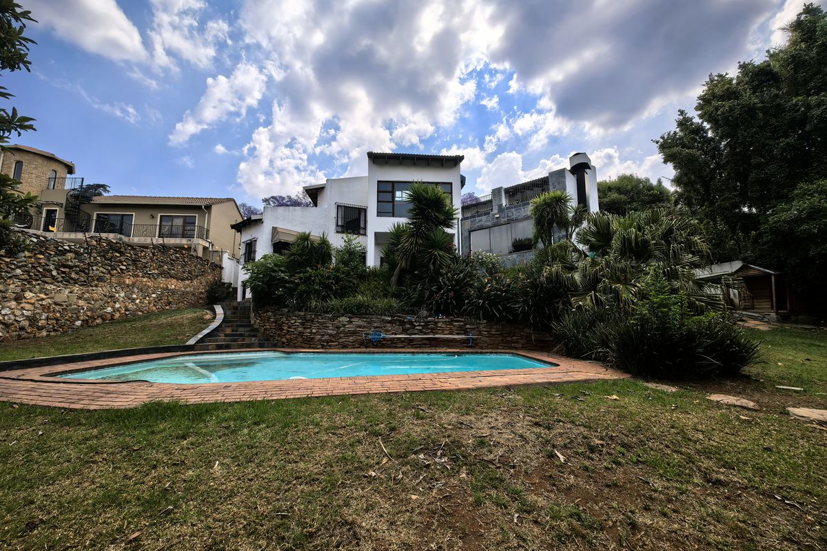 Spanish Style Delight in Northcliff - Photo 2