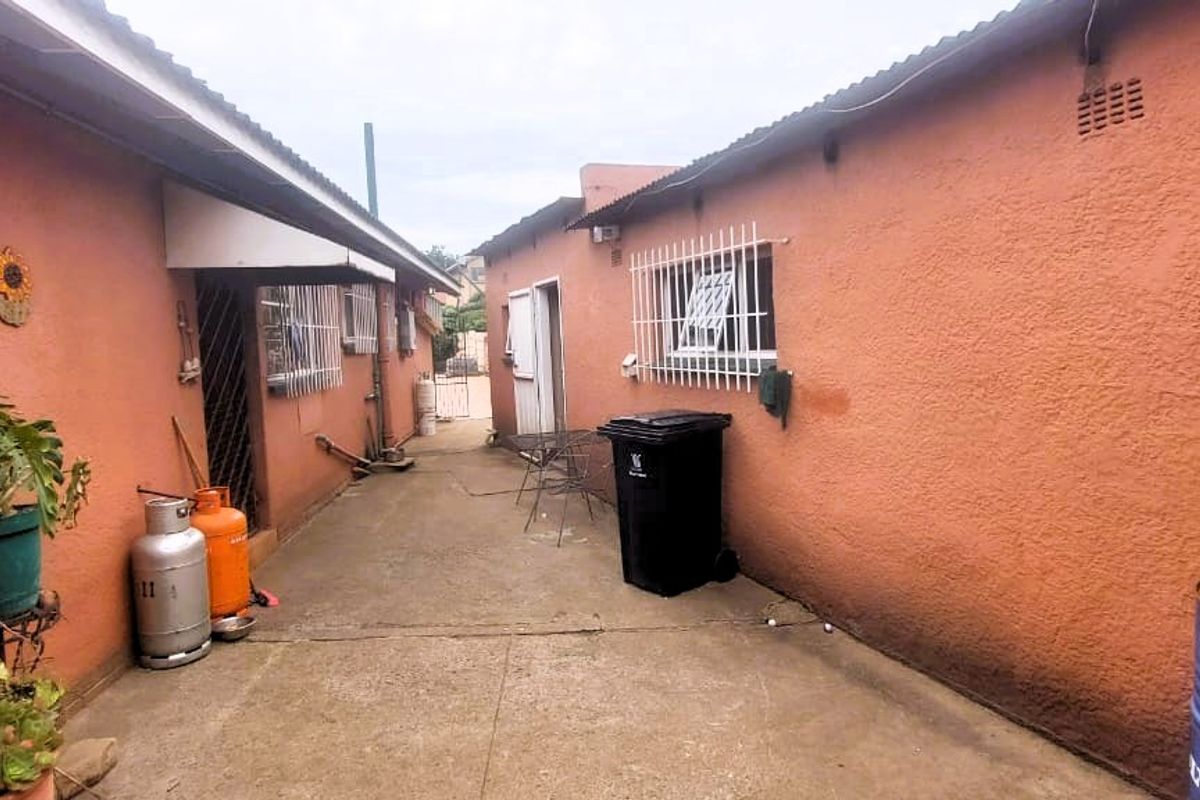 Unique Property with Approved Workshop - Photo 3