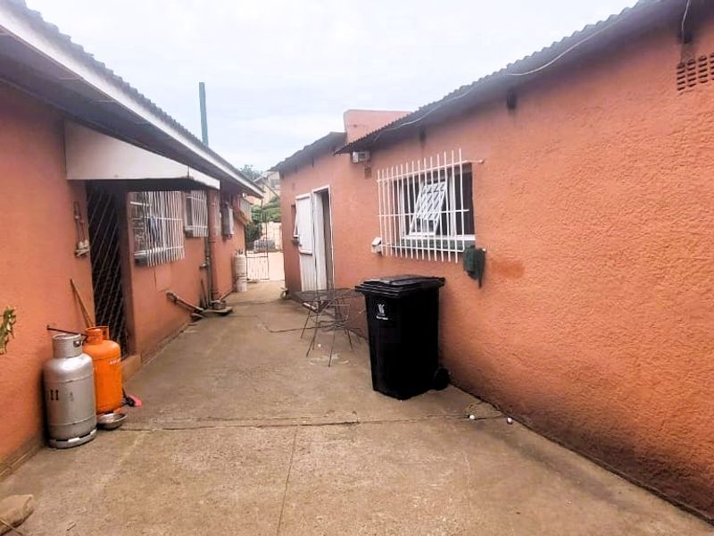 Unique Property with Approved Workshop - Photo 3