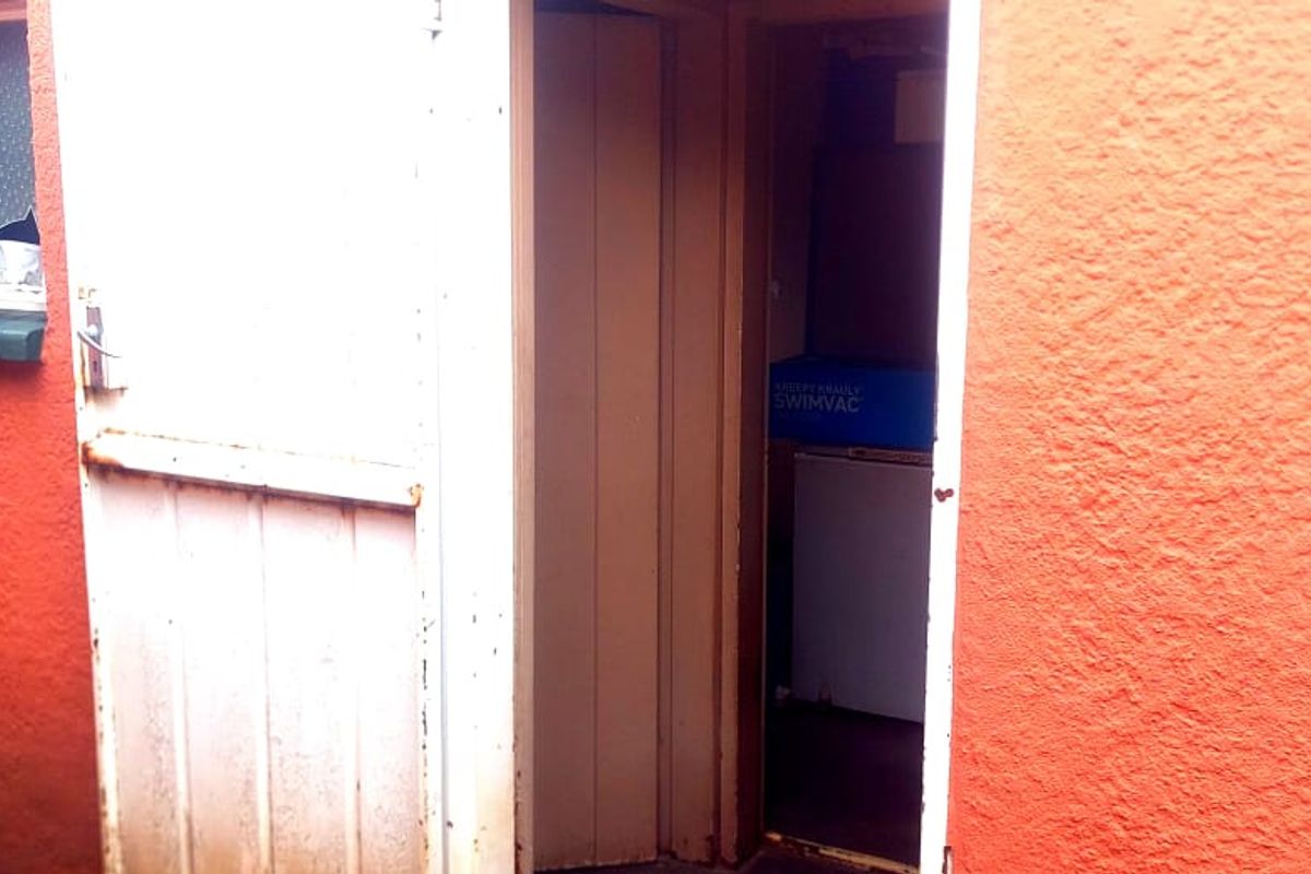 Unique Property with Approved Workshop - Photo 4