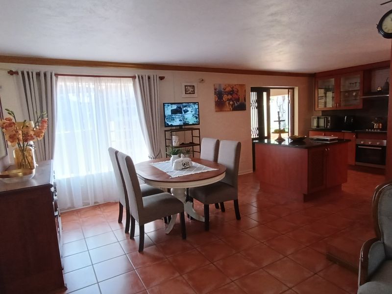 Beautiful property walking distance from Cambridge! - Photo 9