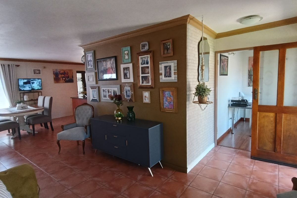 Beautiful property walking distance from Cambridge! - Photo 5