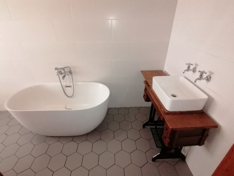 Looking for new family to make me their new home - Photo 3