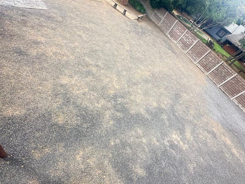 Vacant stand for sale - Photo 6