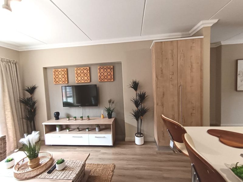 Modern 3 Bedroom Family Unit - Photo 4