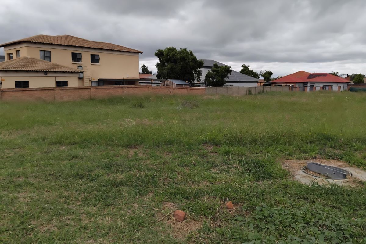 Vacant Land / Plot for Sale in North View Estate - Photo 3