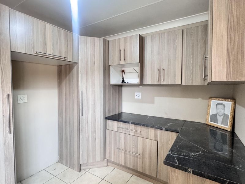 Modern and Spacious Four Bedroom Home in Clewer | Sole Mandate - Photo 6