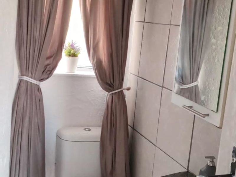 2 bedroom Garden cottage with water and electricity included in Brakpan, Sherwood Gardens - Photo 9