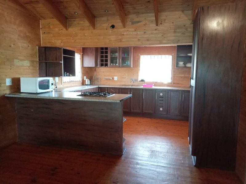 Holiday Home for Sale in a Wildlife Estate – Bushveld Escape - Photo 9