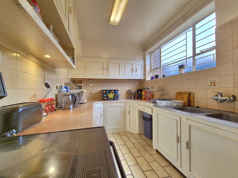 WHY RENT WHEN YOU CAN BUY?! - Photo 2