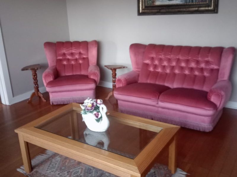 Charming Family Home in a Prime Location! - Photo 8