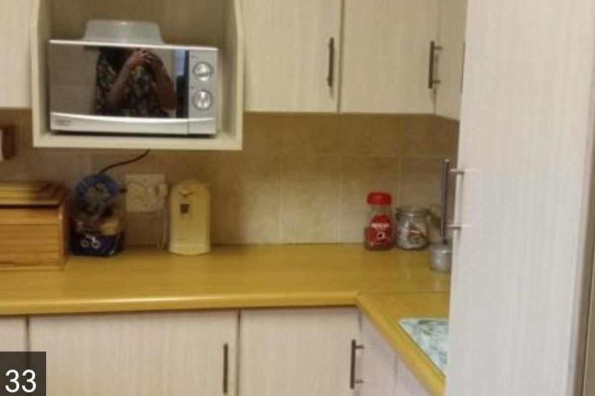 Charming Family Home in a Prime Location! - Photo 2