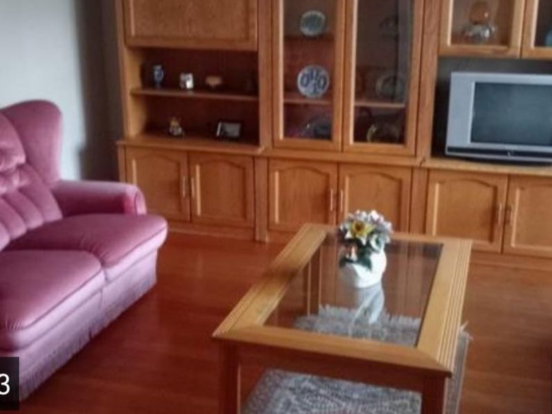 Charming Family Home in a Prime Location! - Photo 7