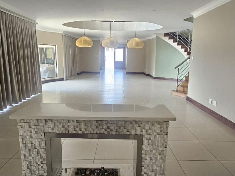 Come and experience luxury living is this modern property in a upmarket estate. - Photo 5