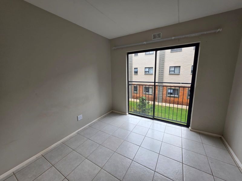 Modern 3-Bedroom Apartment For Sale — Style Meets Convenience - Photo 6