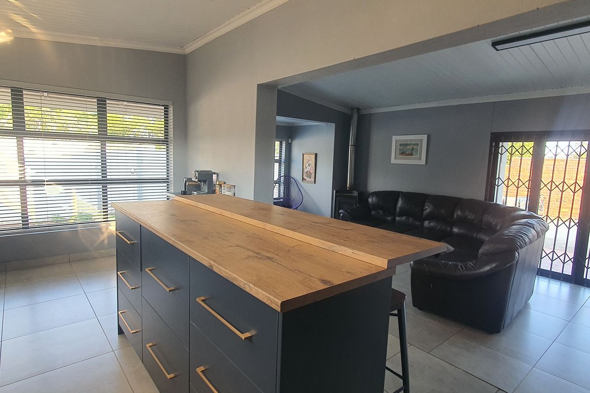 House For Sale In Heidelberg - Photo 2