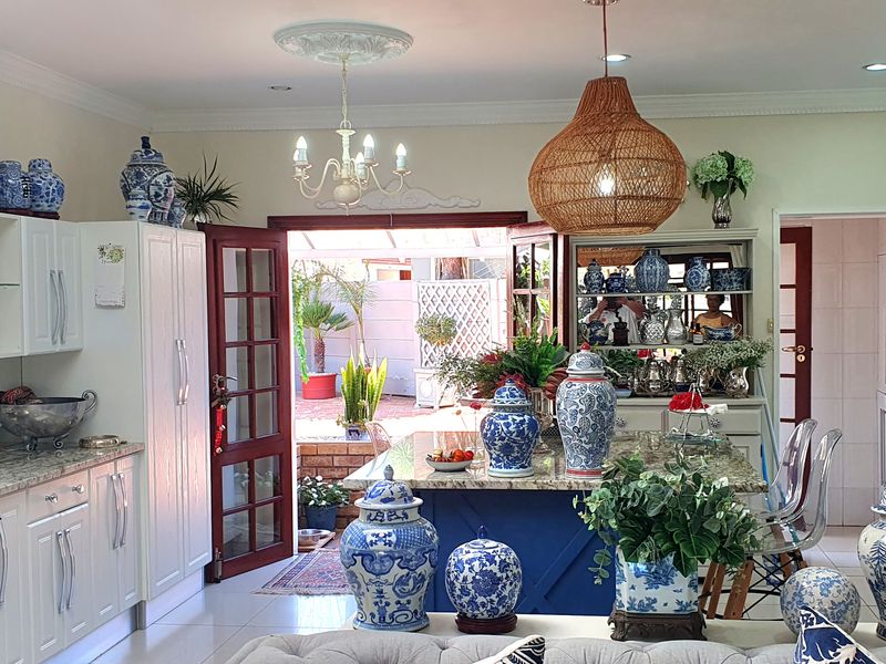 Modern Elegance Meets Timeless Comfort in Levyvale, Uitenhage - Photo 6