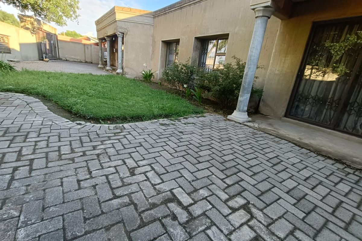 Hidden Gem in Sasolburg – Endless Potential Awaits! - Photo 2