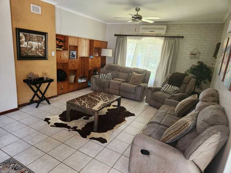 New on the market for sale!! - Photo 7