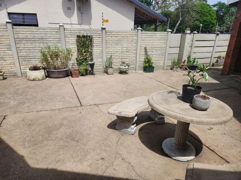 New on the market for sale!! - Photo 6