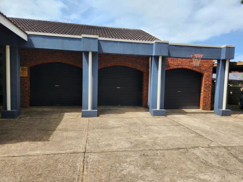 New on the market for sale!! - Photo 2