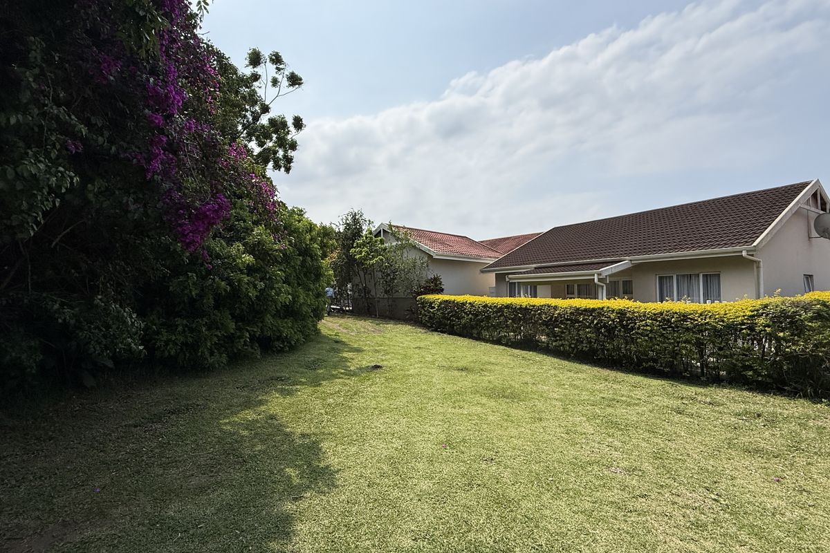 Level Stand for Sale in Manor Estate - Photo 3