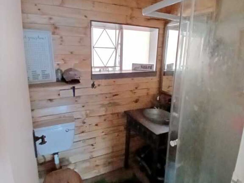 Neat, spacious family house for sale in Sasolburg walking distance to schools and all other amenitie - Photo 9