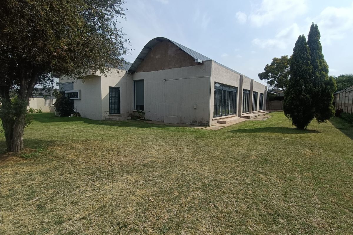 Designer’s Dream – Move-In Ready with Room to Create - Photo 2