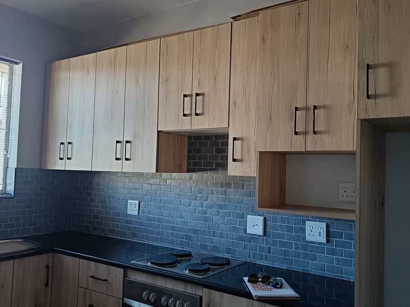 Stunning spacious flat with modern finishes - Photo 2