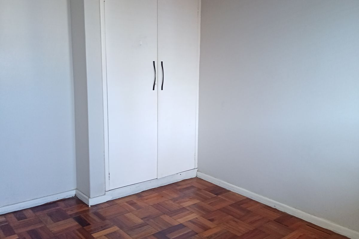 Stunning spacious flat with modern finishes - Photo 3