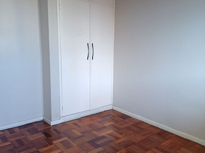 Stunning spacious flat with modern finishes - Photo 3