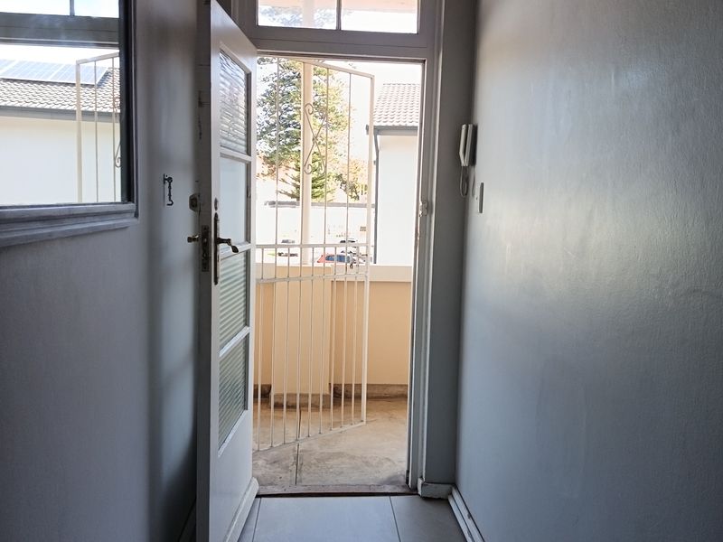 Stunning spacious flat with modern finishes - Photo 10