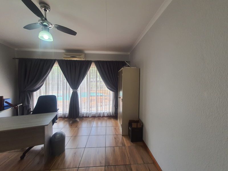PRIME SPOT Family Home In SE 3 New To The Market - Photo 6