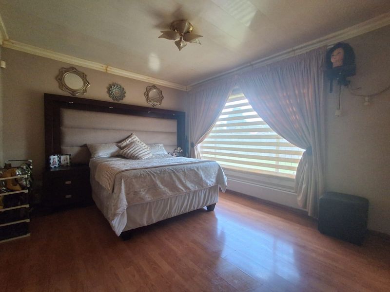 Immaculate and well kept 3 bedroom Family Home in Waldrift, Vereeniging. - Photo 10