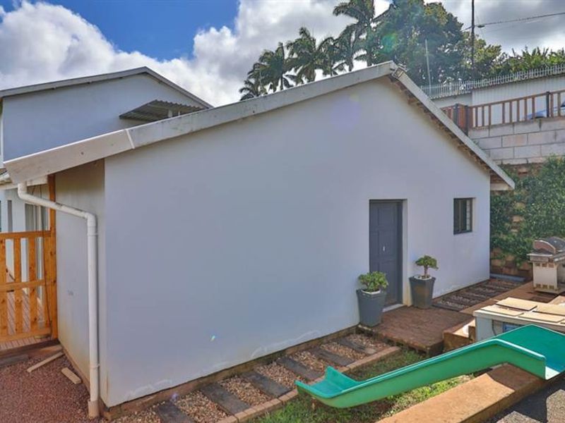 Whether you’re an extended family, an investor seeking returns, this property ticks every box. - Photo 5