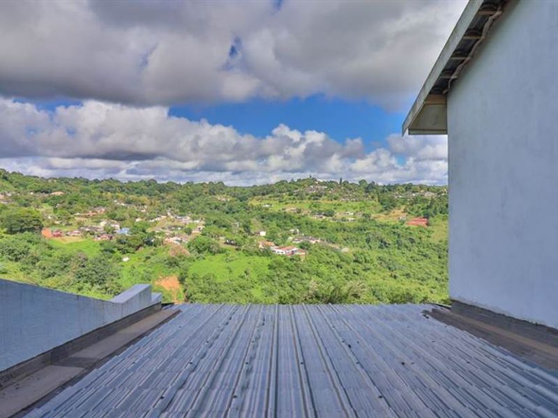 Whether you’re an extended family, an investor seeking returns, this property ticks every box. - Photo 3