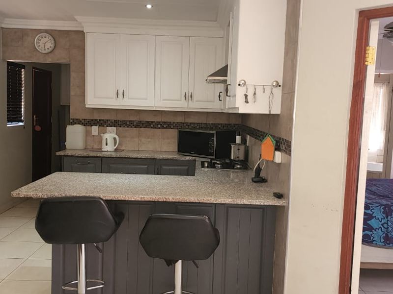 3-Bedroom Family Home with granny flat  for Sale - Photo 2